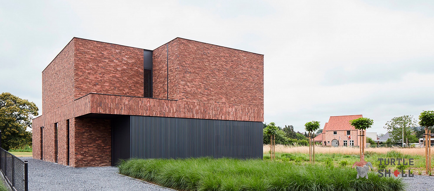 Декоративные реечные панели: Middle Lines, Faroese Smokewood Co-Extrusion – стильное решение для отделки стен и фасадов